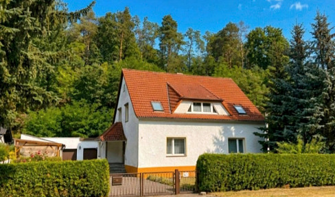 For sale by owner: Plenty of space for the whole family: Well-maintained detached house in Neuzelle.