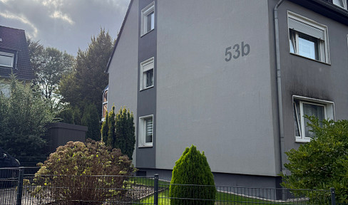3.5-room attic apartment with a green view – located in a quiet area in Essen-Bedingrade.