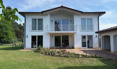 Dreamlike, modern single-family home with a south-facing garden in Leitershofen.