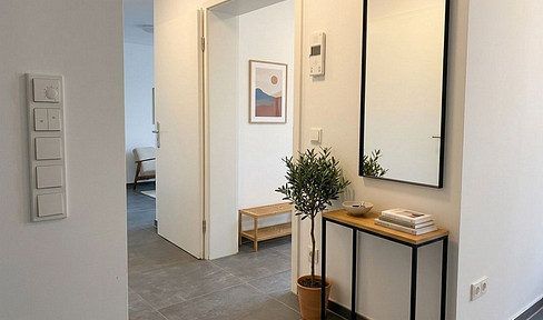 Exklusive möblierte wohnung im 1. OG mit Einbauküche