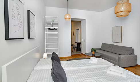 Helle 1 Zimmer-Wohnung mit Garage