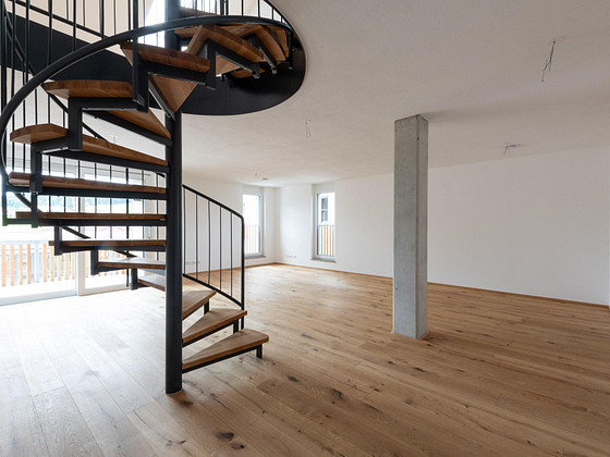 4-Zimmer Maisonettewohnung, Balkon mit Grüntenblick inklusive 1 TG-Stellplatz
