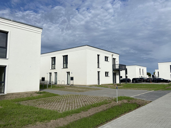 Exclusive 3-room apartment with garden – ideal for home office and relaxation