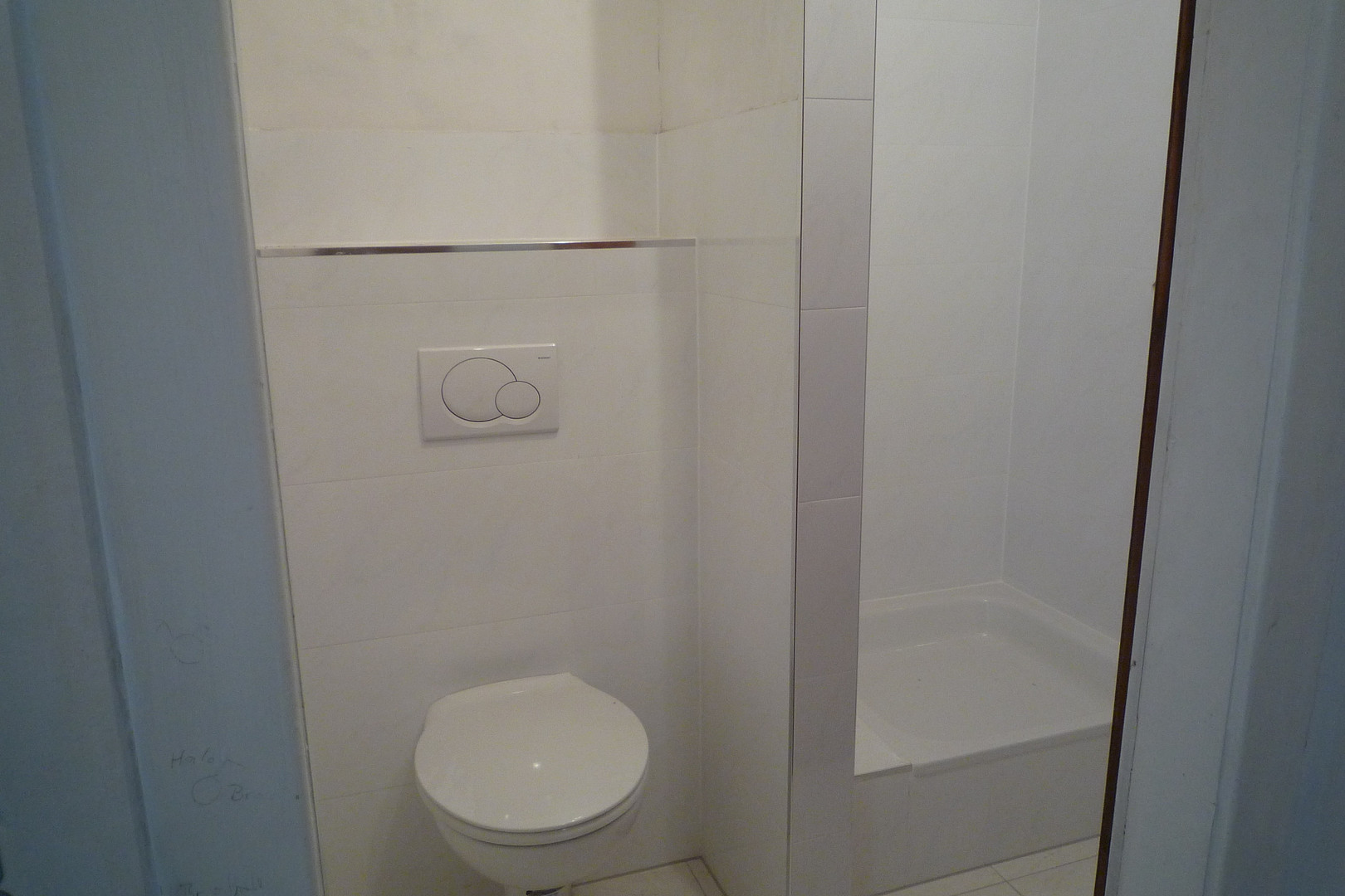 Schöne helle Single-Wohnung, großer Balkon mit Blick ins Grüne; gute Verkehrsanbindungen! – Düsseldorf(Mörsenbroich) – Vorschaubild 9