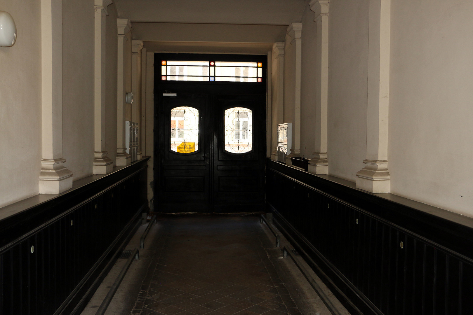 Helle, großzügige 3-Zimmer-Wohnung mit Balkon, Aufzug und Hofstellplatz in Leipzig-Volkmarsdorf – Hildegardstr. 40, 4315 Leipzig(Volkmarsdorf) – Vorschaubild 2