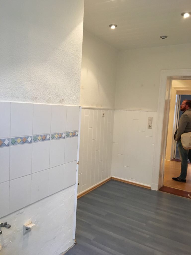 Schöne 3 Zimmer Wohnung in Holtenauer Straße in denkmalgeschütztem Haus mit weißer EBK – Holtenauer Straße 240, 24106 Kiel(Wik) – Vorschaubild 14