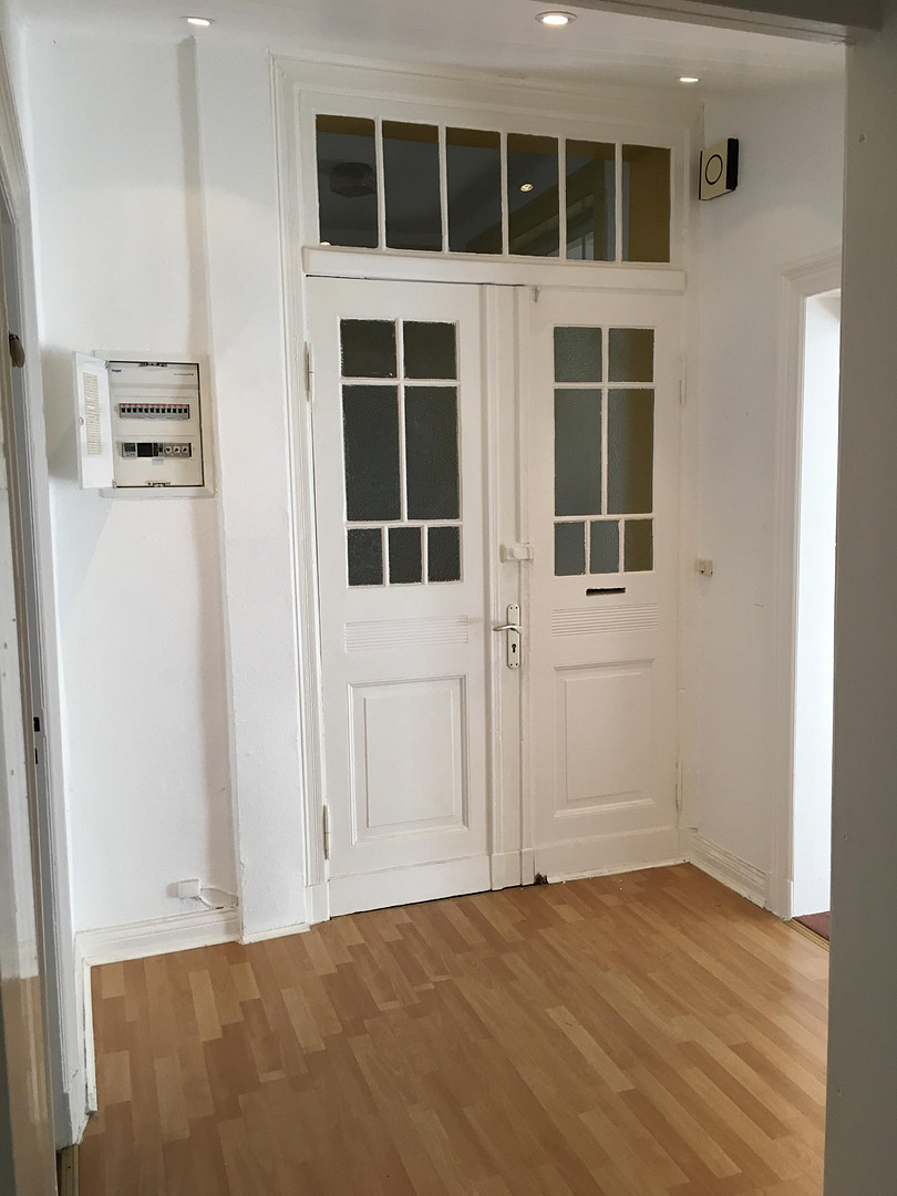 Schöne 3 Zimmer Wohnung in Holtenauer Straße in denkmalgeschütztem Haus mit weißer EBK – Holtenauer Straße 240, 24106 Kiel(Wik) – Vorschaubild 7
