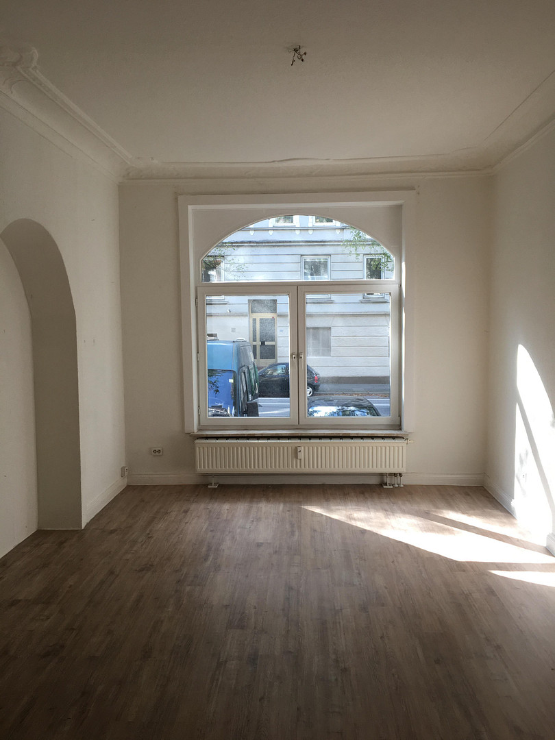 Schöne 3 Zimmer Wohnung in Holtenauer Straße in denkmalgeschütztem Haus mit weißer EBK – Holtenauer Straße 240, 24106 Kiel(Wik) – Vorschaubild 6