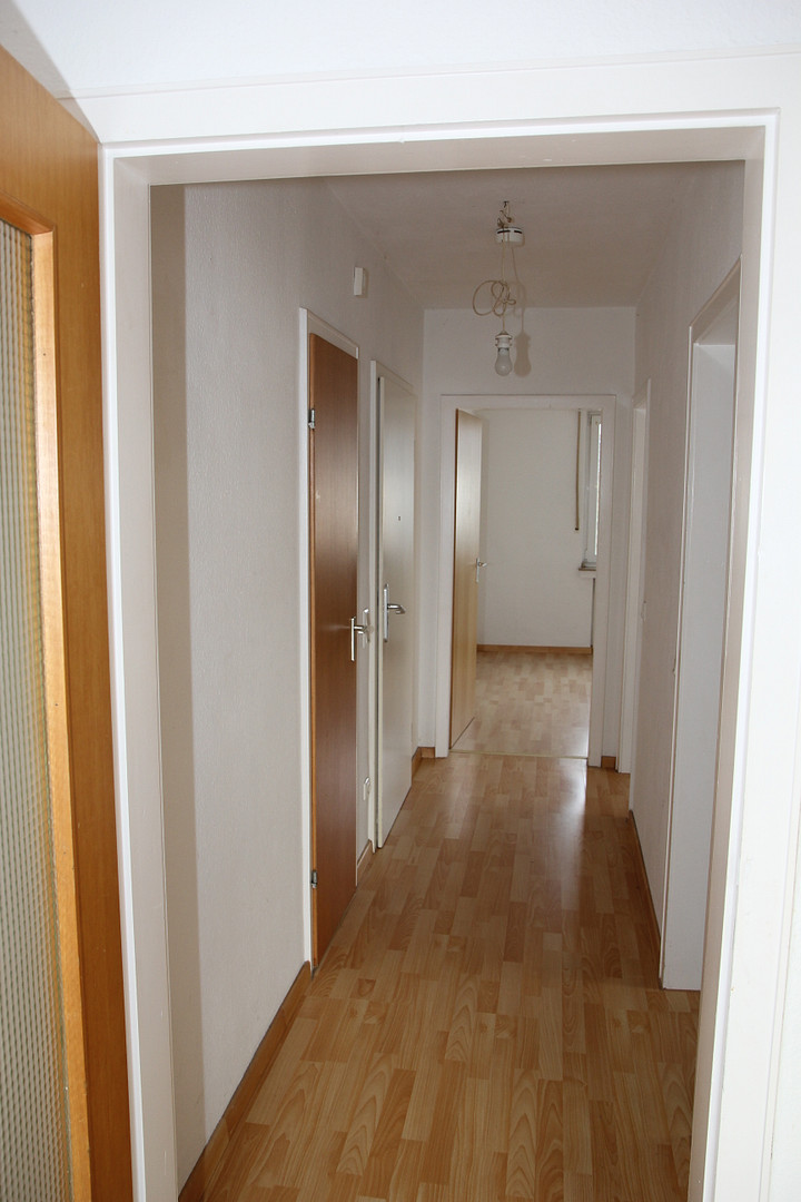 Gut geschnittene 2-Zimmer-Wohnung mit Balkon in Refrath – Bergisch Gladbach Refrath(Refrath) – Vorschaubild 2
