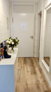 Möblierte super ruhige 1- Zimmer Wohnung (Gebäuderückseite) in Augsburg mit Blick ins Grüne – Haunstetterstrasse 95, 86161 Augsburg(Hochfeld) – Vorschaubild 8