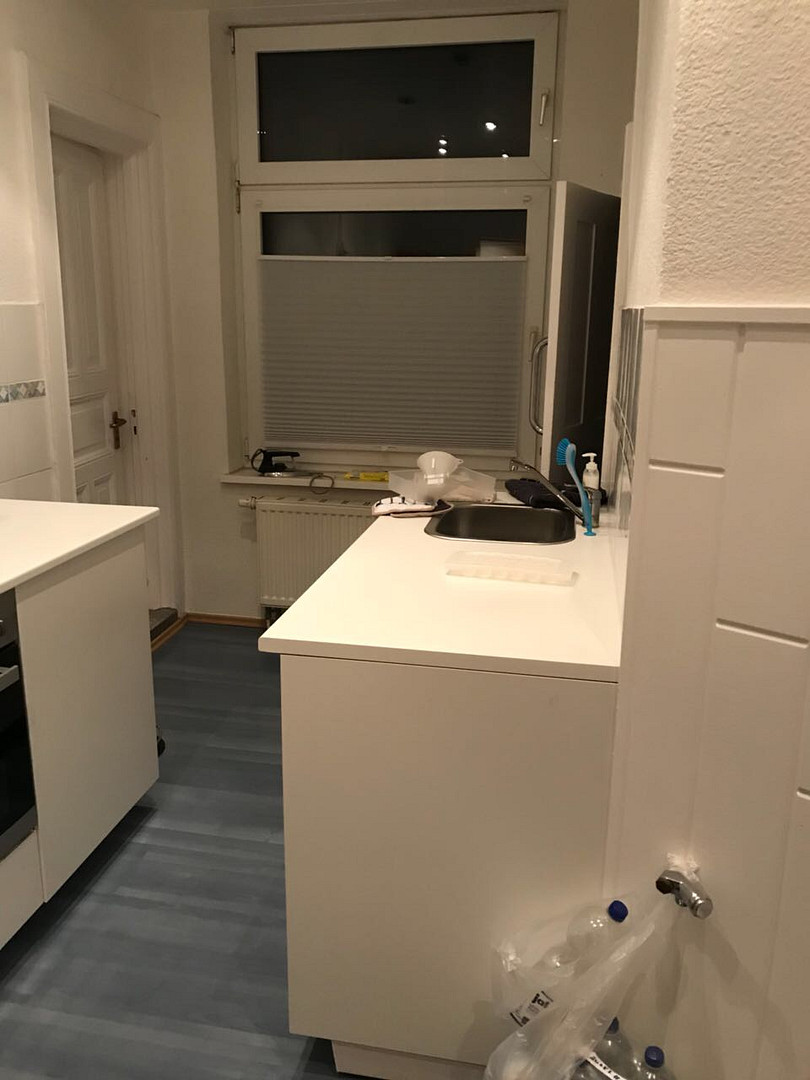 Schöne 3 Zimmer Wohnung in Holtenauer Straße in denkmalgeschütztem Haus mit weißer EBK – Holtenauer Straße 240, 24106 Kiel(Wik) – Vorschaubild 5
