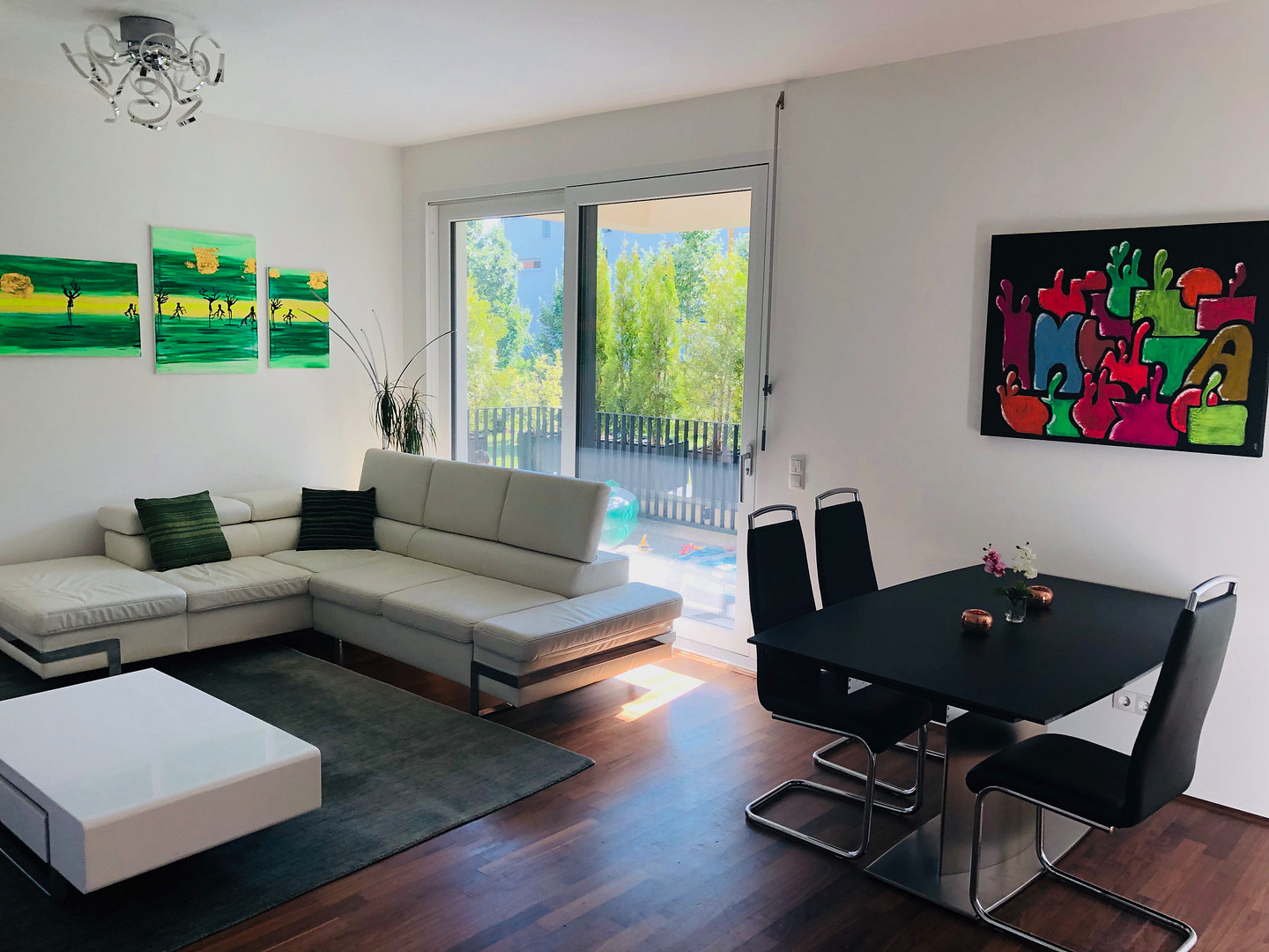 Moderne & exklusive Stadtwohnung mit Einbauküche & großer sonniger Loggia in schöner Parkanlage – Am Provinopark 9B, 86153 Augsburg(Innenstadt) – Vorschaubild 3