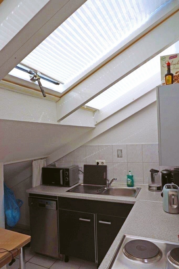 Dachgeschosswohnung mit Dachterrasse und Rheinblick – 65347 Eltville-Hattenheim(Hattenheim) – Vorschaubild 2
