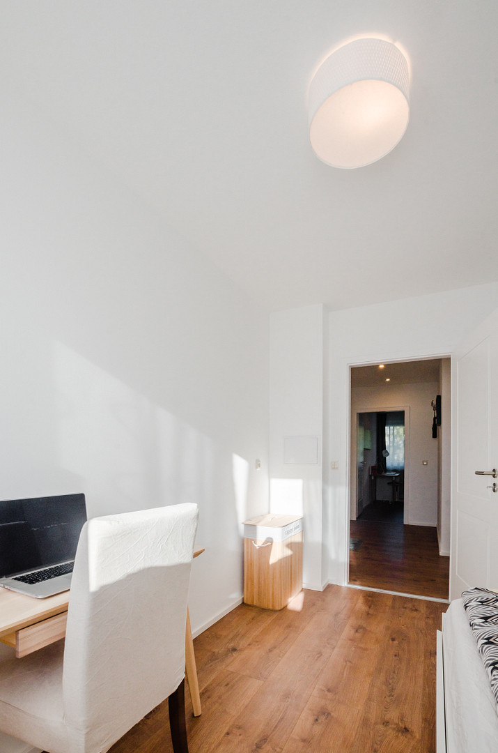 Stylishe & lichtdurchflutete 4-Zi-Wohnung in München-Giesing! Top eingerichtet inkl. Internet & TV! – Weissenseestr. 95, 81539 München(Obergiesing) – Vorschaubild 9