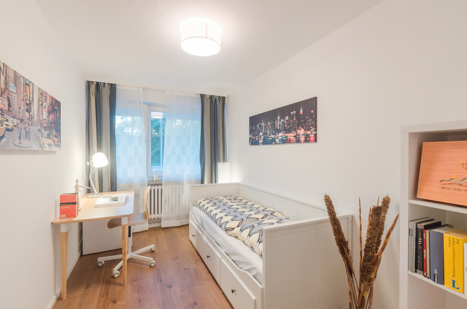 Stylishe & lichtdurchflutete 4-Zi-Wohnung in München-Giesing! Top eingerichtet inkl. Internet & TV! – Weissenseestr. 95, 81539 München(Obergiesing) – Vorschaubild 7