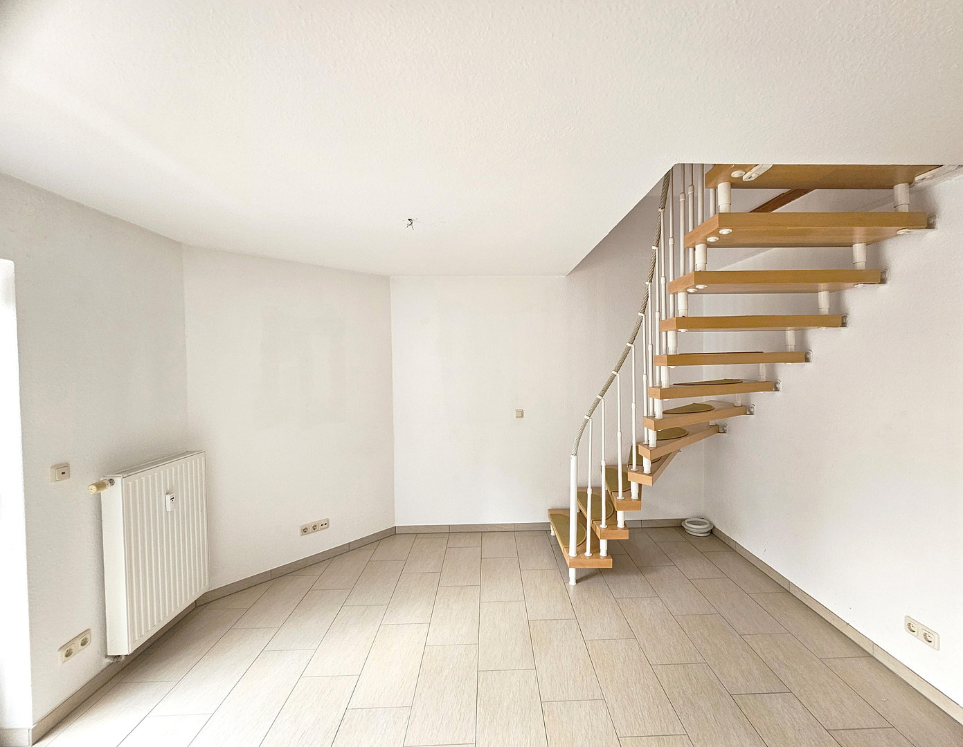 Ruhige 2-Zimmer Etagenwohnung mit Balkon, Keller und Autostellplatz in Neuenkirchen bei Soltau, 63qm – 29643 Neuenkirchen – Vorschaubild 3