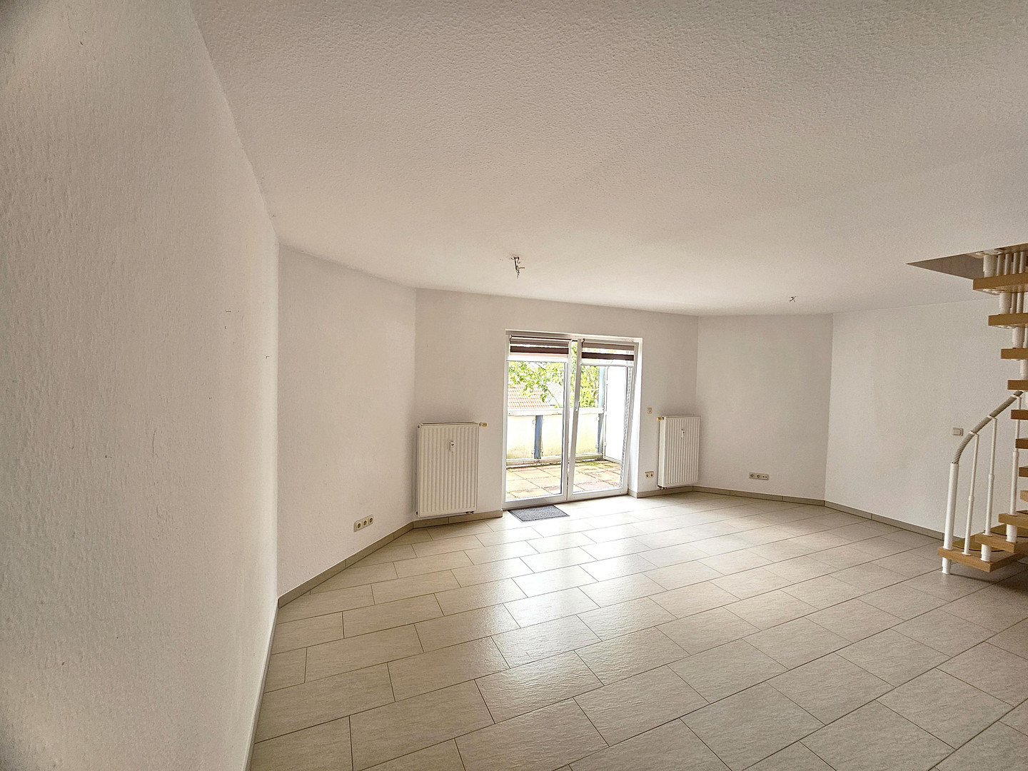 Ruhige 2-Zimmer Etagenwohnung mit Balkon, Keller und Autostellplatz in Neuenkirchen bei Soltau, 63qm – 29643 Neuenkirchen – Vorschaubild 2