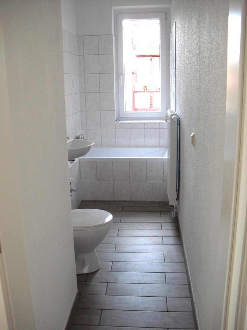 Nichtraucher-Wohnung! sonnige 2,5 Raum mit Wanne 2. OG - keine WG – Stollbergstraße, 99086 Erfurt(Ilversgehofen/Rieth) – Vorschaubild 6