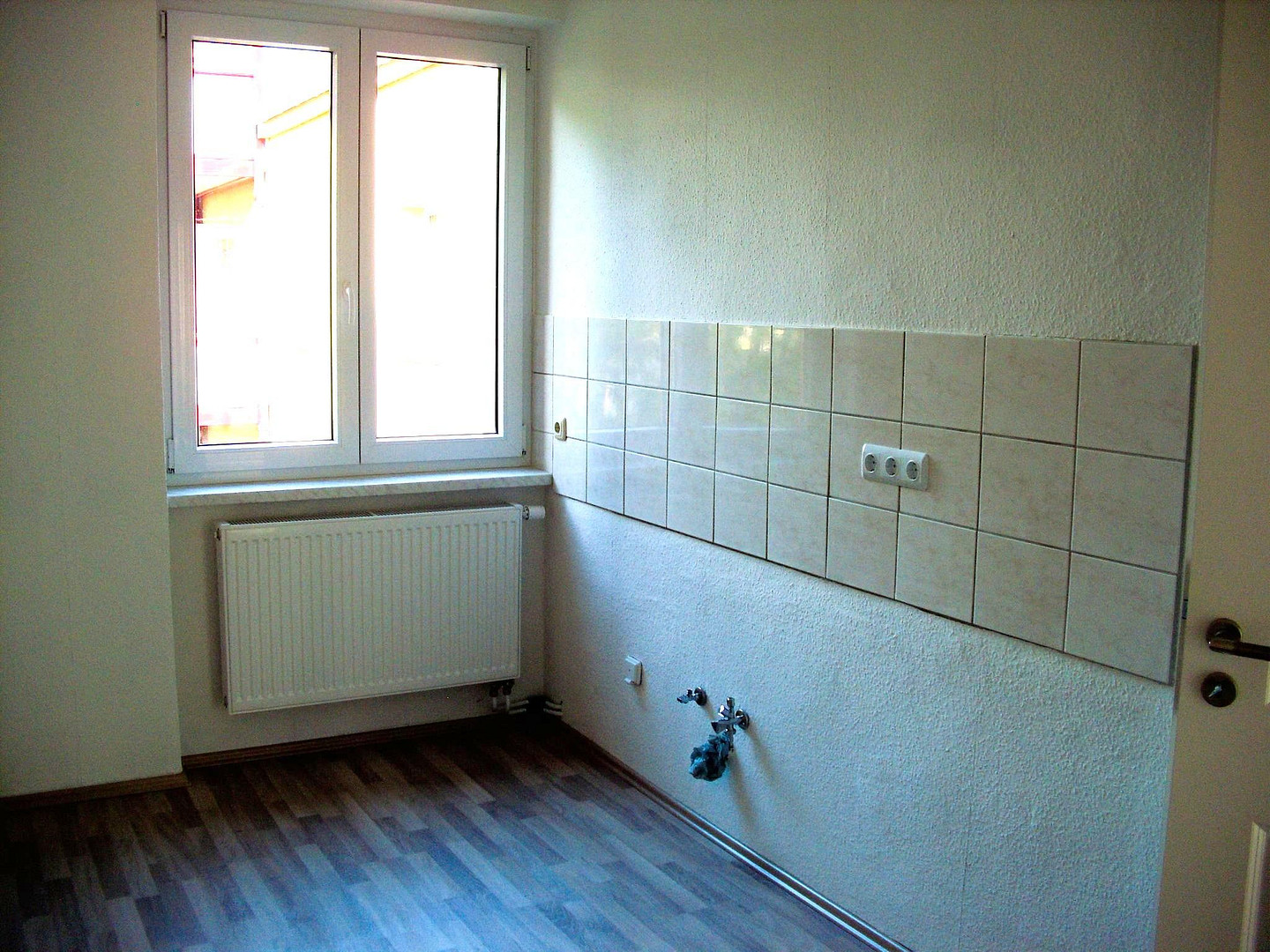 Nichtraucher-Wohnung! sonnige 2,5 Raum mit Wanne 2. OG - keine WG – Stollbergstraße, 99086 Erfurt(Ilversgehofen/Rieth) – Vorschaubild 3