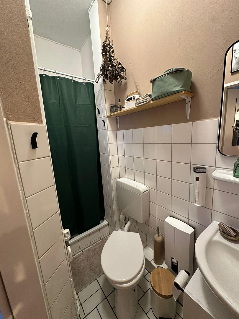 Helle, schöne und gepflegte Altbauwohnung mit Dielenfussboden und Einbauküche – Fockstrasse 26, 24114 Kiel(Südfriedhof) – Vorschaubild 12