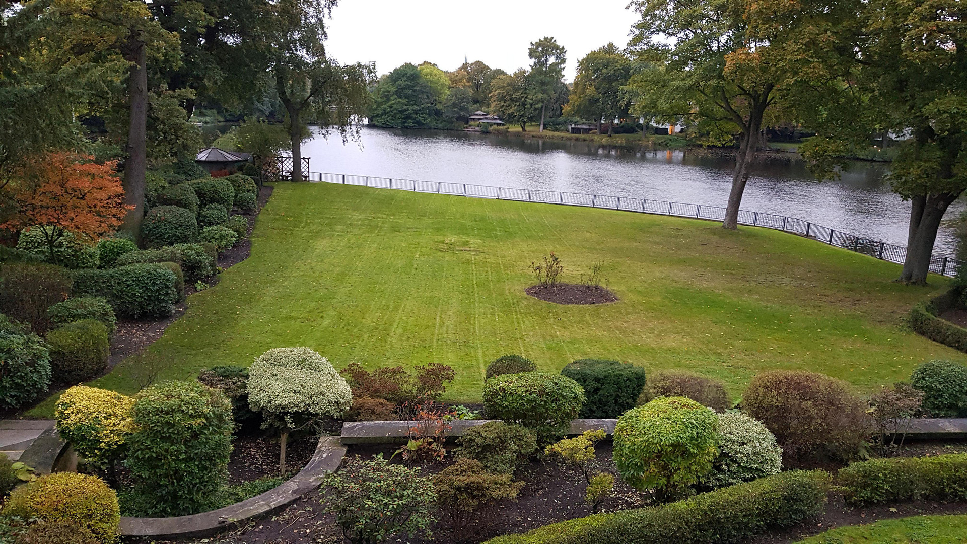 JOKER : 2 Zi. möbliert direkt an der Alster mit Garten Süd-West - BLICK auf den FEENTEICH