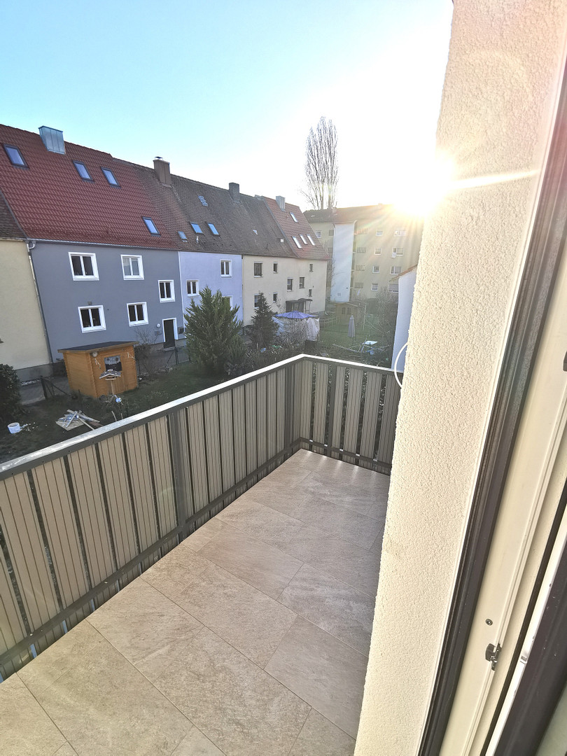 Exklusiv: Kürzlich saniert, EBK, 1.OG, Balkon Südausrichtung, direkt v. Eigentümer – Kurt-Huber-Straße, 85055 Ingolstadt – Vorschaubild 3