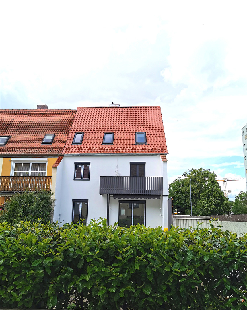 Exklusiv: Kürzlich saniert, EBK, 1.OG, Balkon Südausrichtung, direkt v. Eigentümer – Kurt-Huber-Straße, 85055 Ingolstadt – Vorschaubild 5