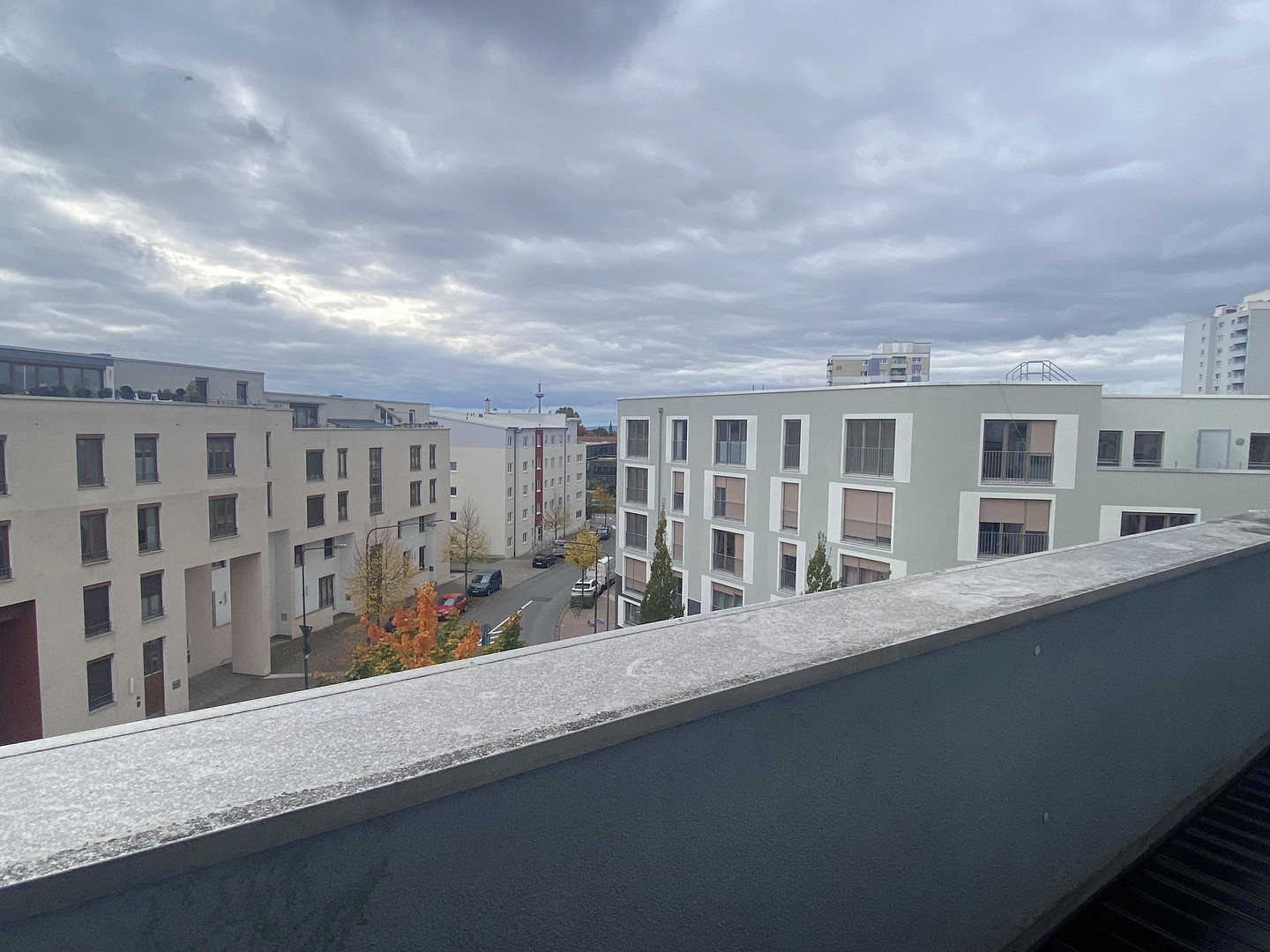 Sonnige Penthousewohnung mit Küche - 3 ZKB mit Terrasse, Keller und 2 x Stellplatz – Renettenstr. 2, 60435 Frankfurt(Preungesheim) – Vorschaubild 28