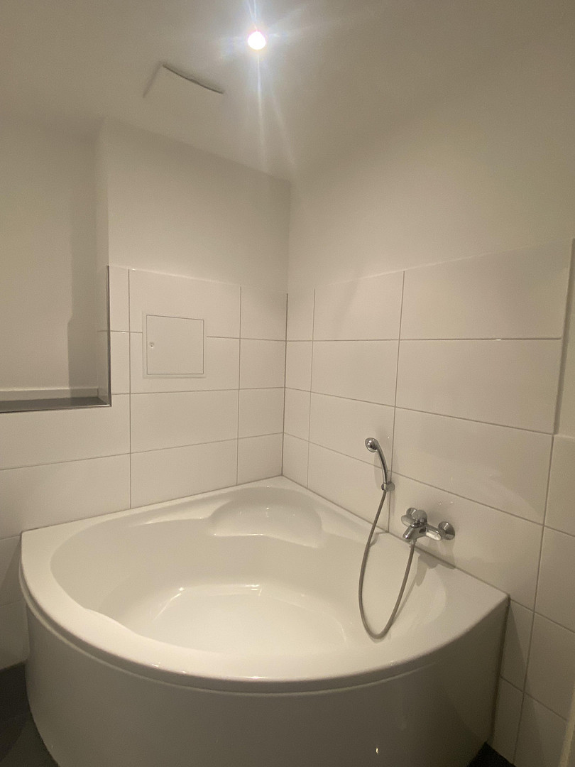 Sonnige Penthousewohnung mit Küche - 3 ZKB mit Terrasse, Keller und 2 x Stellplatz – Renettenstr. 2, 60435 Frankfurt(Preungesheim) – Vorschaubild 16