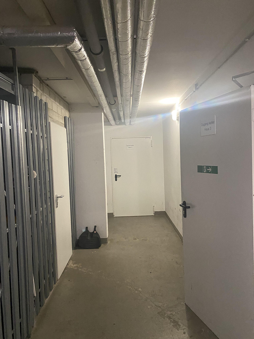 Sonnige Penthousewohnung mit Küche - 3 ZKB mit Terrasse, Keller und 2 x Stellplatz – Renettenstr. 2, 60435 Frankfurt(Preungesheim) – Vorschaubild 8