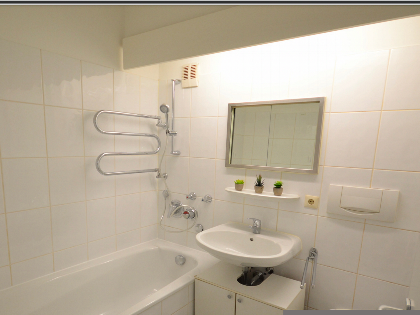 Eine schöne 1-Zi.-Wohnung mit toller Aussicht in der Nähe der U-Bahn von Privat – Neubeuernerstraße 10, 80686 München(Laim) – Vorschaubild 7