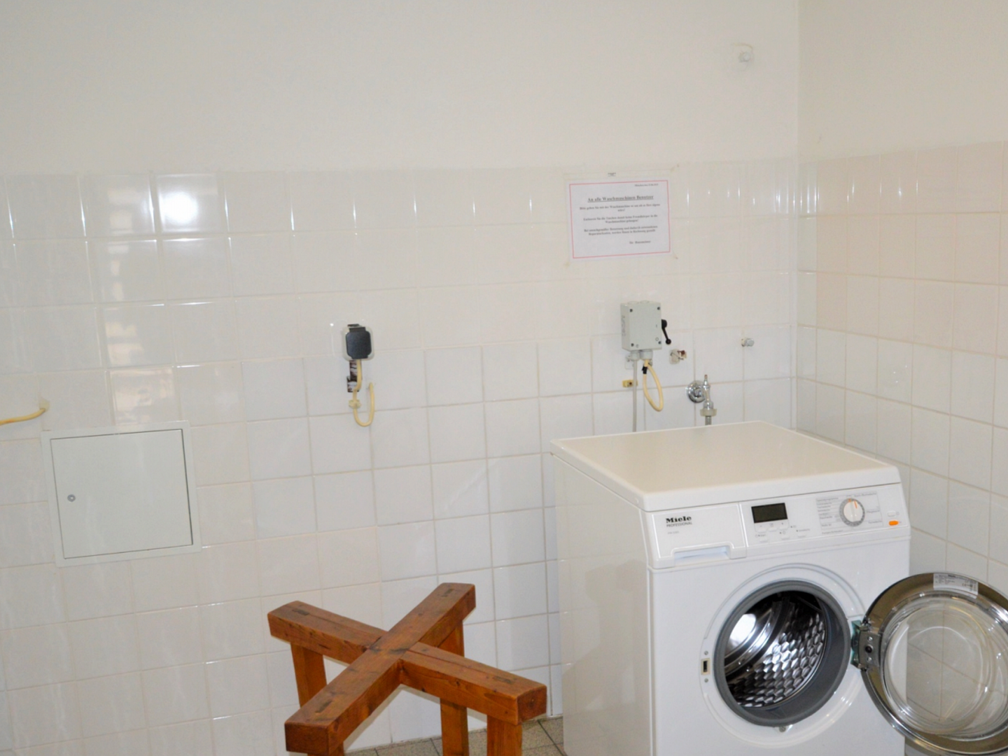 Eine schöne 1-Zi.-Wohnung mit toller Aussicht in der Nähe der U-Bahn von Privat – Neubeuernerstraße 10, 80686 München(Laim) – Vorschaubild 18