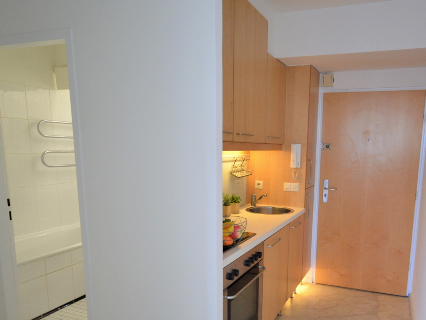 Eine schöne 1-Zi.-Wohnung mit toller Aussicht in der Nähe der U-Bahn von Privat – Neubeuernerstraße 10, 80686 München(Laim) – Vorschaubild 13