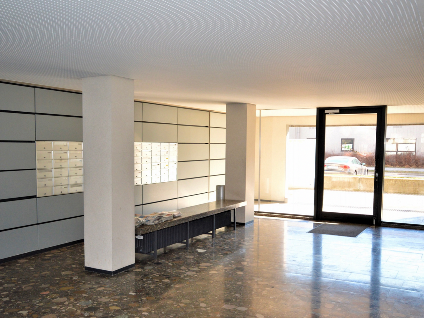 Eine schöne 1-Zi.-Wohnung mit toller Aussicht in der Nähe der U-Bahn von Privat – Neubeuernerstraße 10, 80686 München(Laim) – Vorschaubild 3