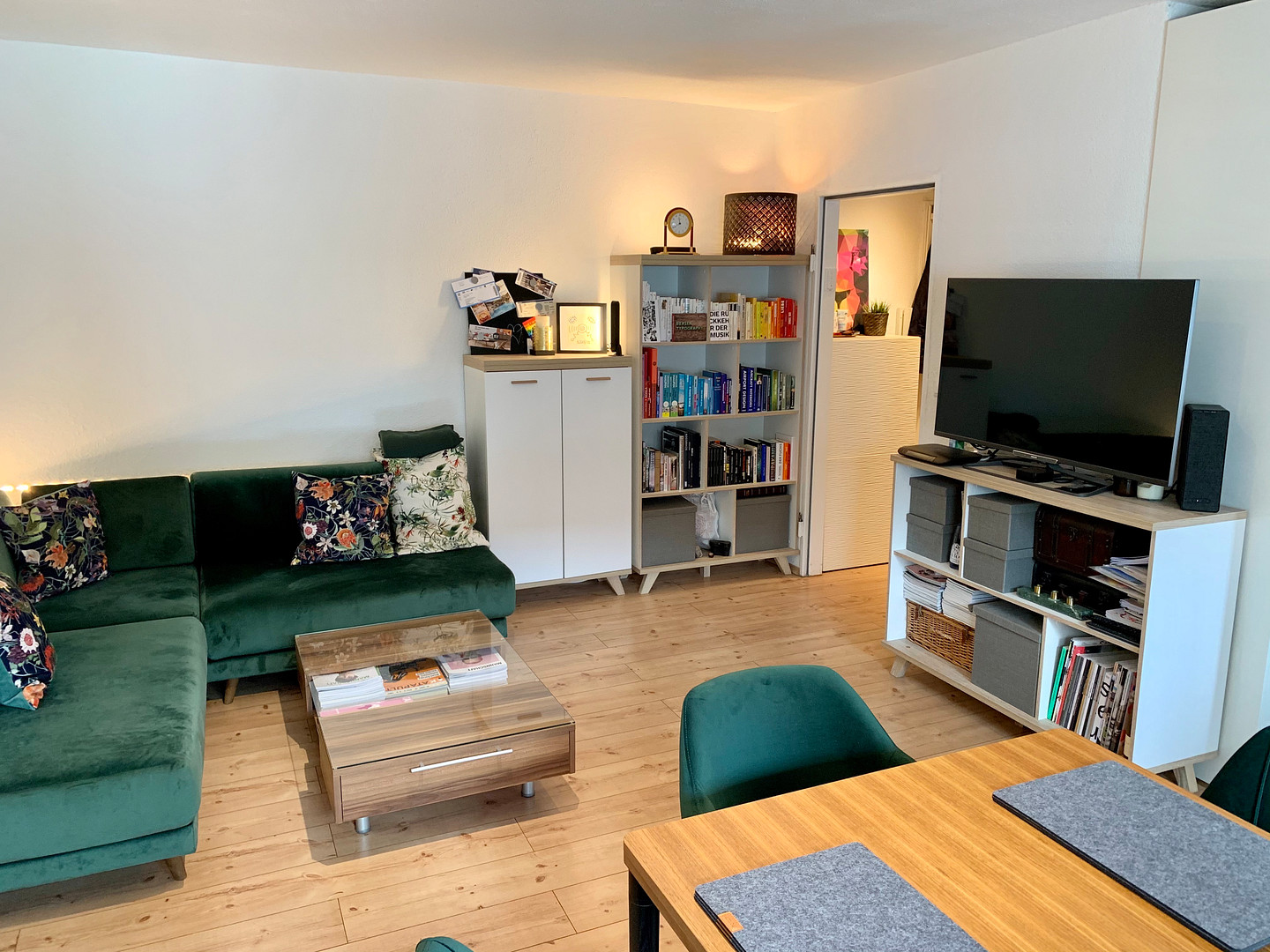 Schöne, helle 2-Zimmerwohnung mit Einbauküche in Stuttgart-Mitte – Foto 3