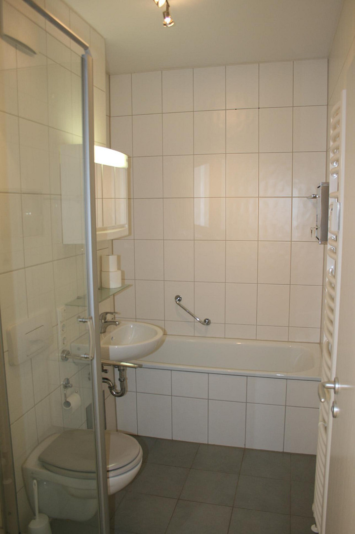 Schöne, helle, zentral gelegene 2-Zimmer-Wohnung mit Balkon – 82178 Puchheim(Puchheim-Bahnhof) – Vorschaubild 9
