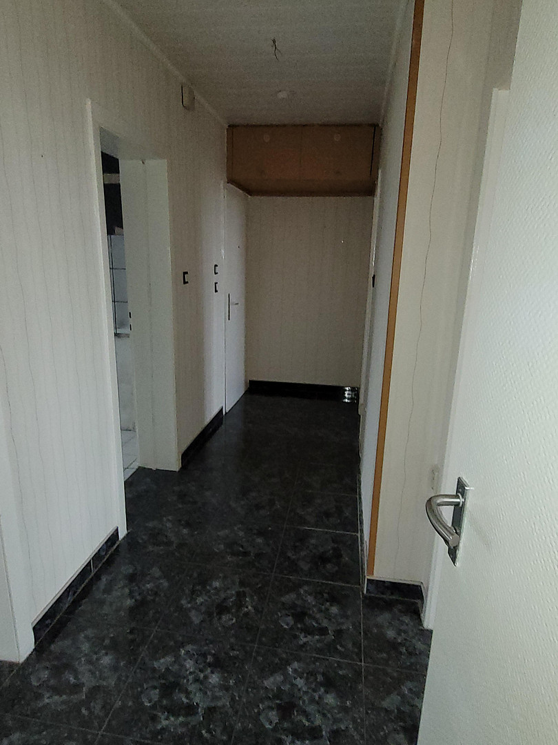 Attraktive 3,5-Zimmer-Wohnung mit Charme in Duisburg-Meiderich – Letjensstr. 23, 47137 Duisburg(Mittelmeiderich) – Vorschaubild 3
