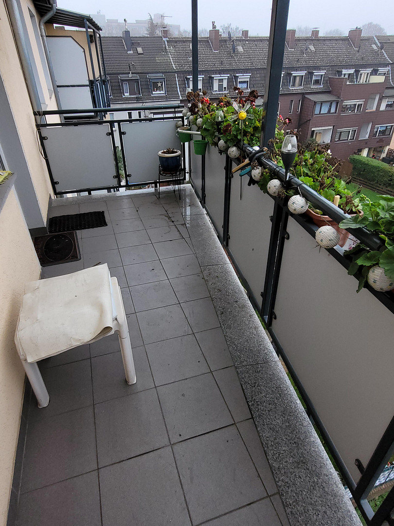 Attraktive 3,5-Zimmer-Wohnung mit Charme in Duisburg-Meiderich – Letjensstr. 23, 47137 Duisburg(Mittelmeiderich) – Vorschaubild 2