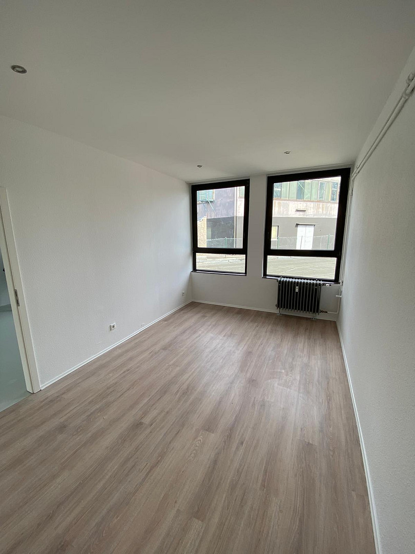 Lichtdurchflutete 3 Zimmer Wohnung im 4. OG in Wuppertal-Vohwinkel – Bahnstraße 28, 42327 Wuppertal(Vohwinkel) – Vorschaubild 6
