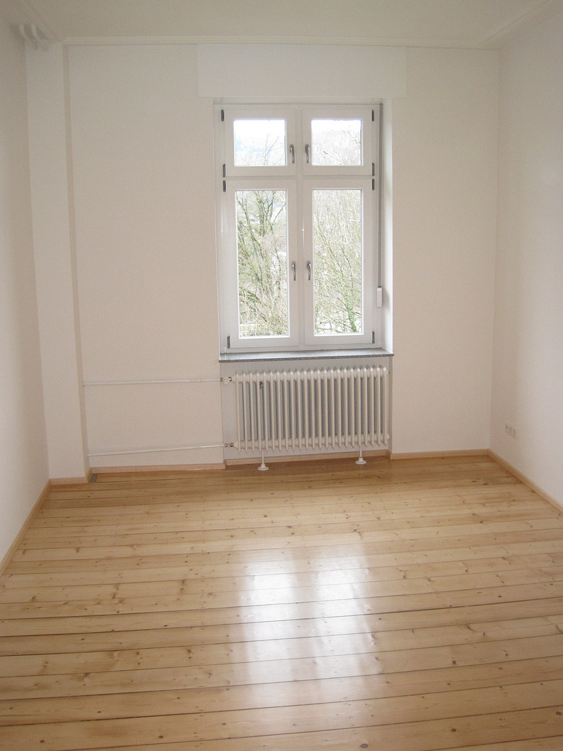 Hochwertig sanierte 3-Zimmer-Altbauwohnung (ca. 75 m²) in zentraler Lage der Weststadt! – 76532 Baden-Baden – Vorschaubild 3