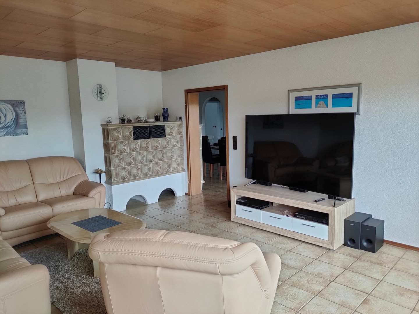 Gepflegte Wohnung im Zweifamilienhaus mit 5 Zimmern sowie Terrasse, Einbauküche und neuem Bad – Holzheim – Vorschaubild 4