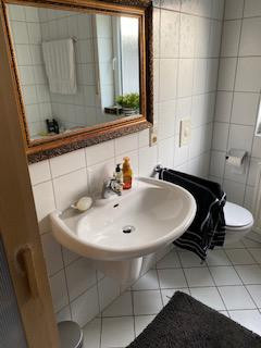 Helle 3 Zimmerwohnung mit Balkon,Wintergarten und Carport Stellplatz – Leipzigerstraße 14, 91438 Bad Windsheim – Vorschaubild 3