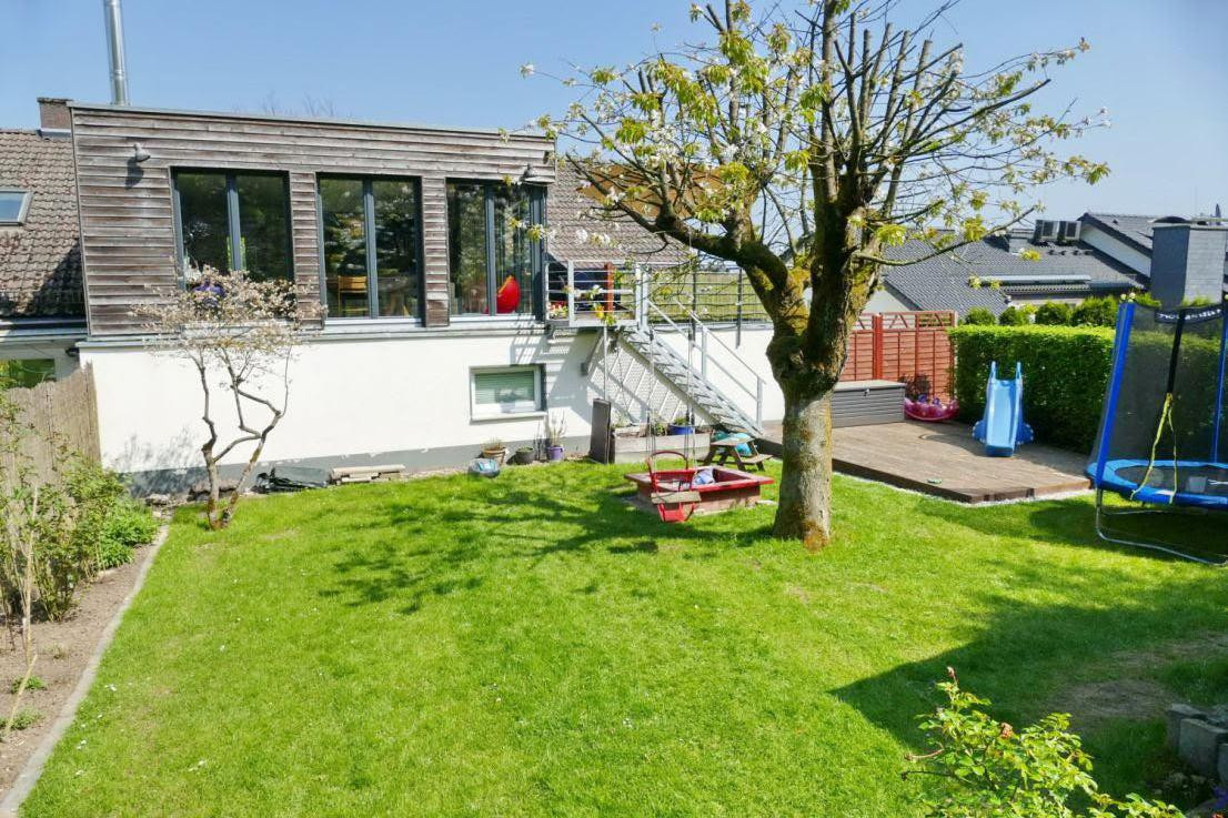 Exklusives Wohnen: Hochwertige 5-Zimmer-Wohnung mit Dachterrasse & Privatgarten – Bielefeld – Vorschaubild 17