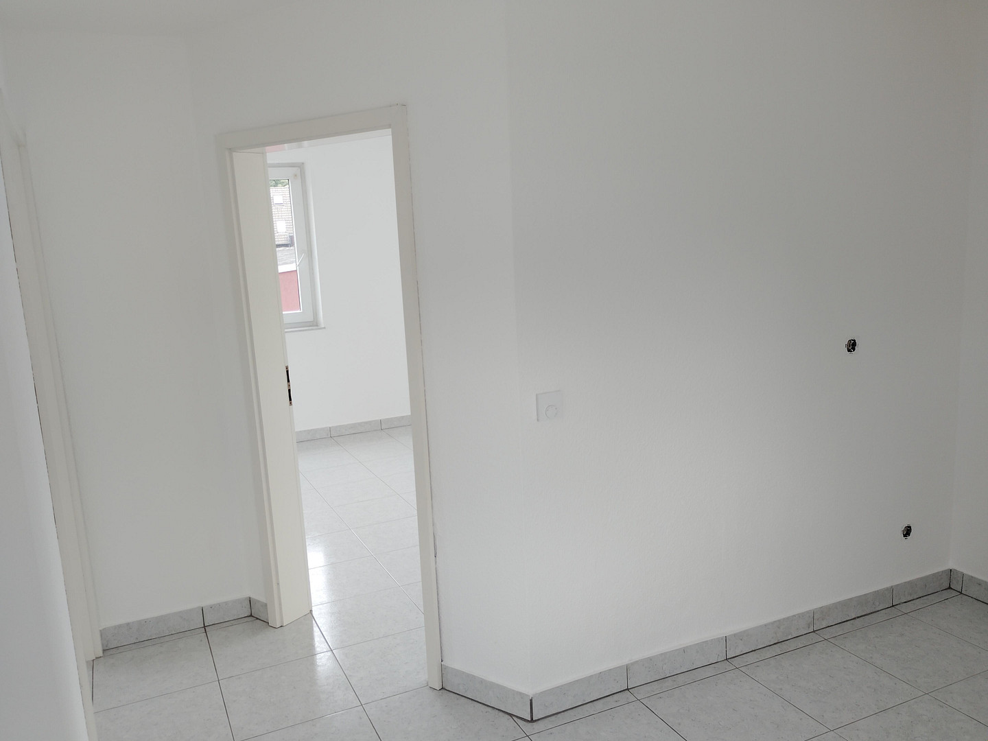 NEU: Attraktive, 2-Zimmer-DG-Wohnung in Herne-Mitte im 3-FH mit Fußbodenheizung – Viktor-Reuter-Straße 42b, 44623 Herne(Herne-Mitte) – Vorschaubild 15