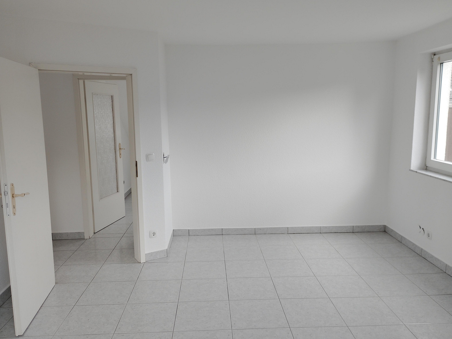 NEU: Attraktive, 2-Zimmer-DG-Wohnung in Herne-Mitte im 3-FH mit Fußbodenheizung – Viktor-Reuter-Straße 42b, 44623 Herne(Herne-Mitte) – Vorschaubild 5