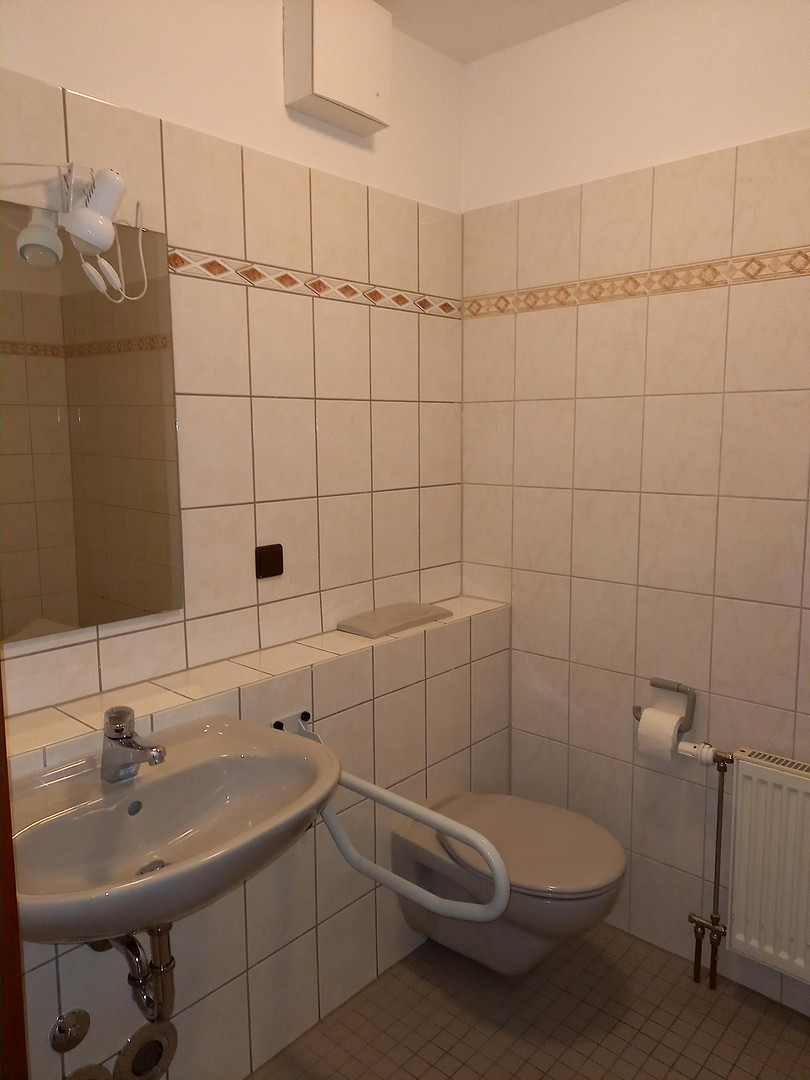Pendlerwohnungen in der Seniorenresidenz in Wuppertal – Rathenaustr. 1, 42277 Wuppertal(Oberbarmen) – Vorschaubild 13