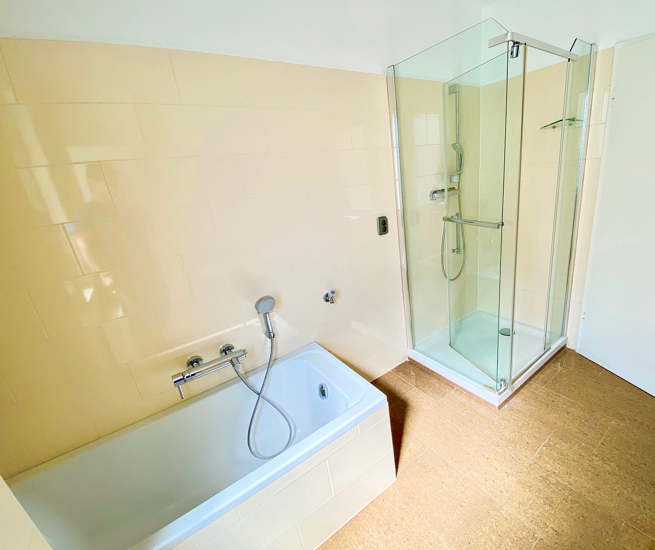 4-Zi.-Maisonette inkl. Garage in Frankfurt – Top-Rendite (5,5 %) oder Eigenbedarf möglich! – 65929 Frankfurt Unterliederbach(Unterliederbach) – Vorschaubild 9