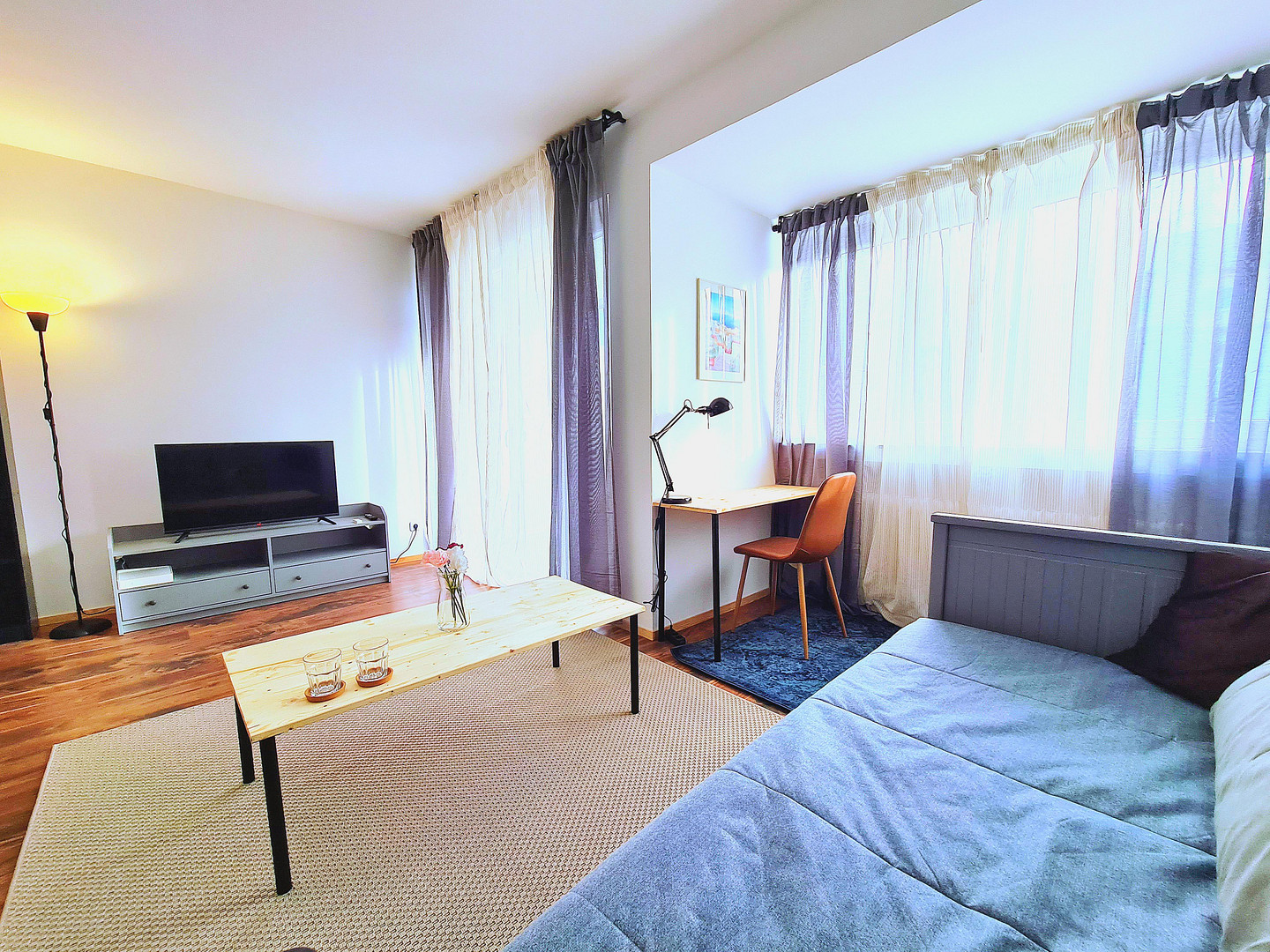 Hochwertig kernsanierte und möblierte 1,5 Zimmer Whg, schlüsselfertig mit Balkon und Küche-Derendorf – Rather Straße 94, 40476 Düsseldorf(Derendorf) – Vorschaubild 4