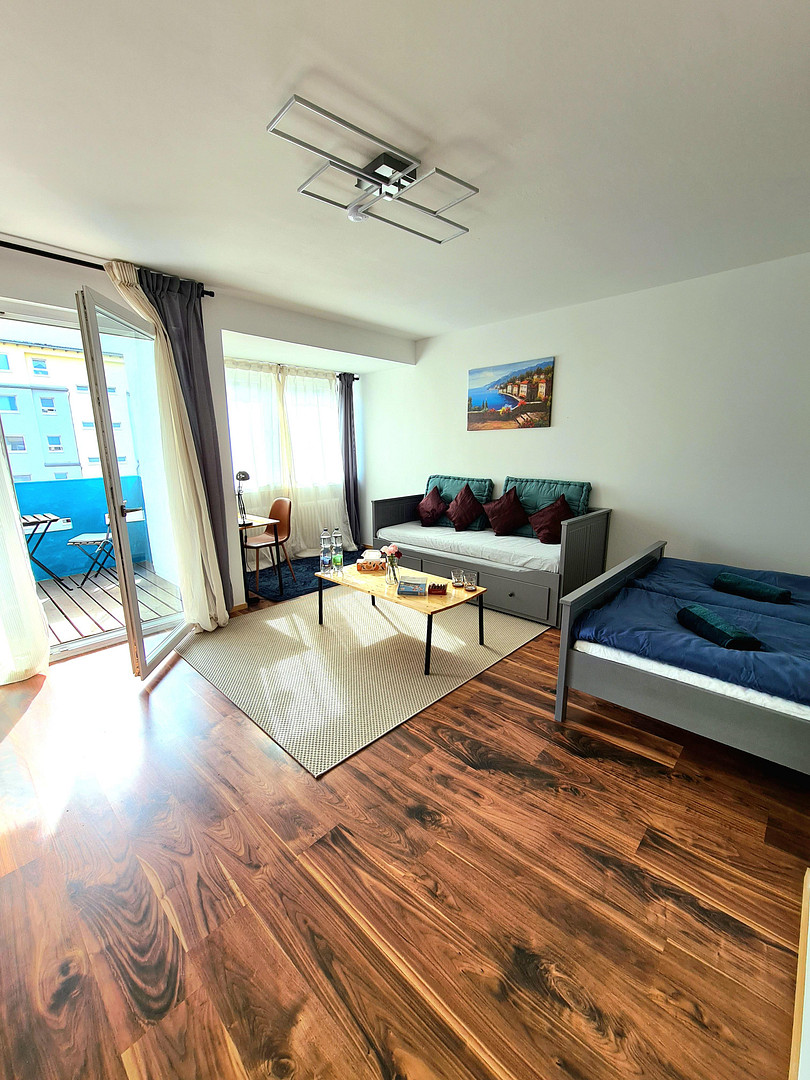 Hochwertig kernsanierte und möblierte 1,5 Zimmer Whg, schlüsselfertig mit Balkon und Küche-Derendorf – Rather Straße 94, 40476 Düsseldorf(Derendorf) – Vorschaubild 2