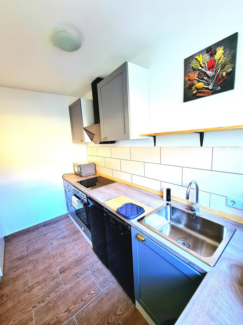 Hochwertig kernsanierte und möblierte 1,5 Zimmer Whg, schlüsselfertig mit Balkon und Küche-Derendorf – Rather Straße 94, 40476 Düsseldorf(Derendorf) – Vorschaubild 9